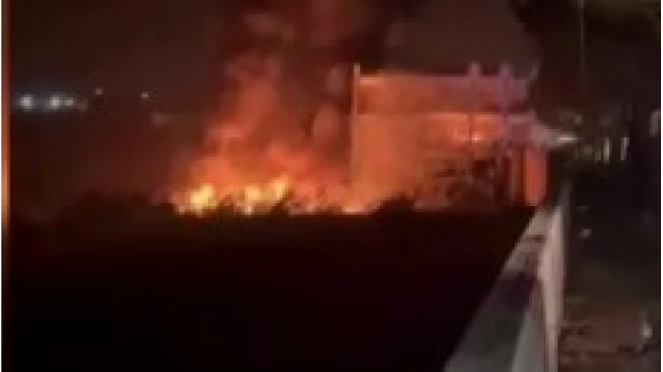 �srail, L�bnan'da sa�l�k merkezinde 14 sa�l�k �al��an�n� katletti