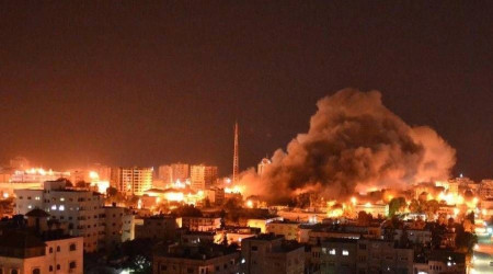 İsrail'in Gazze'ye saldırılarında en az 30 Filistinli hayatını kaybetti