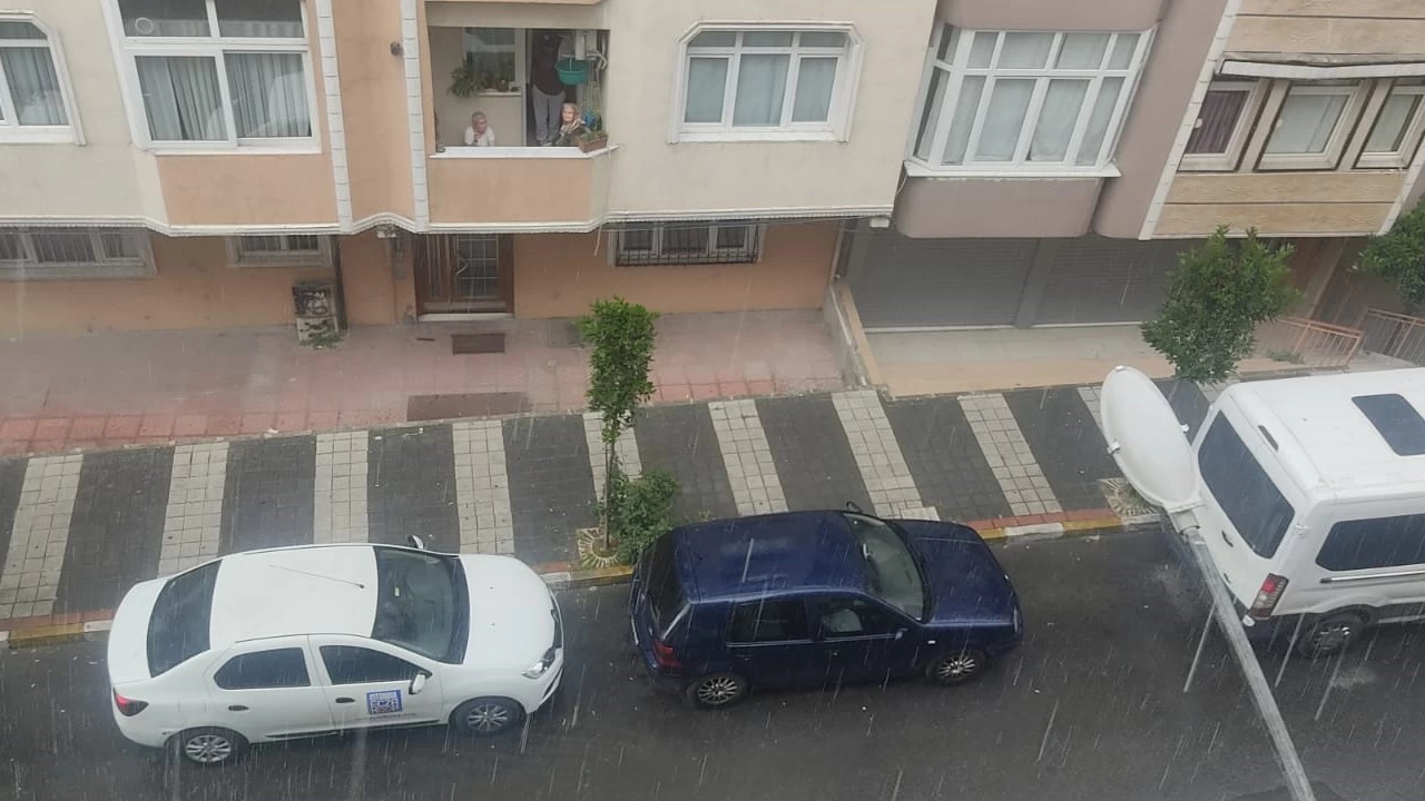 İstanbul’da yağmurlu Pazar