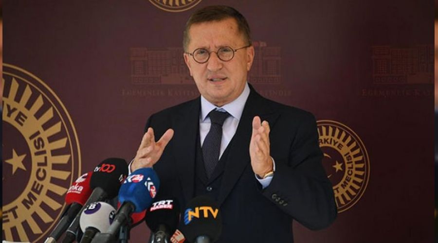 �Y� Parti'de T�rkkan istifa etti