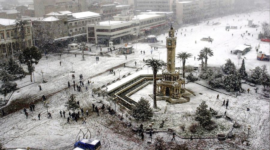 İzmir için fırtına ve kar uyarısı