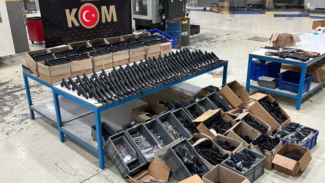 İzmir'de rekor silah operasyonu
