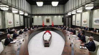 Kabine yarın Beştepe'de Cumhurbaşkanı Erdoğan başkanlığında toplanacak. Toplantıda öncelikli gündem başlığı fon soruşturmaları olacak