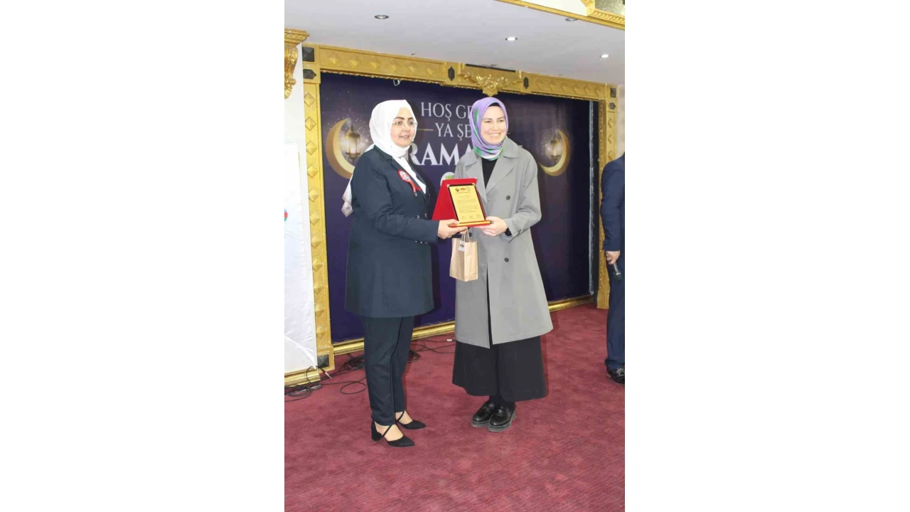 Kadınlar Günü'nde 50 başarılı kadına onur ödülleri verildi