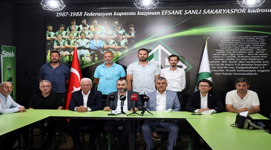 Kağıt üzerinde kimse şampiyonluğu garanti edemez