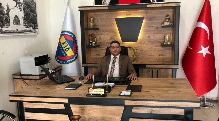 Kamyoncular ve t�rc�lar kontak kapat�yor