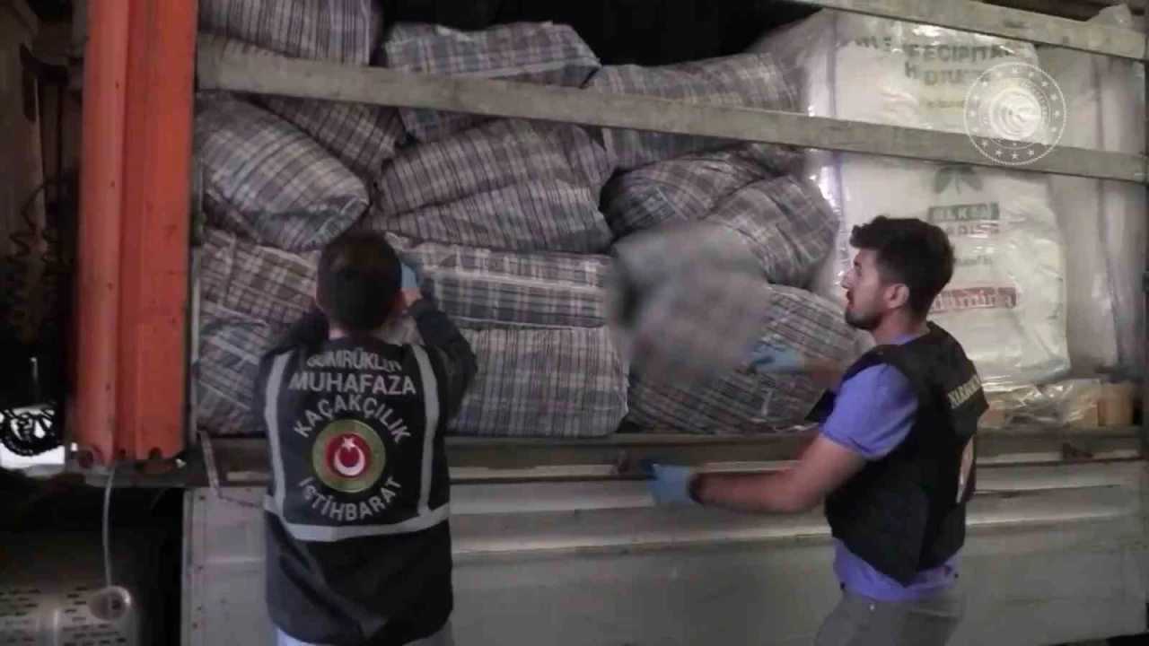 Kapkule'de 635 kilo esrar ele geirildi