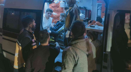 Karabük'te bıçaklı kavga: Ağabey ve kardeşi yaralandı