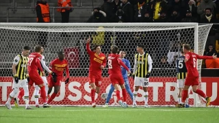 Kartal iki byk hezimeti de sahada yaad