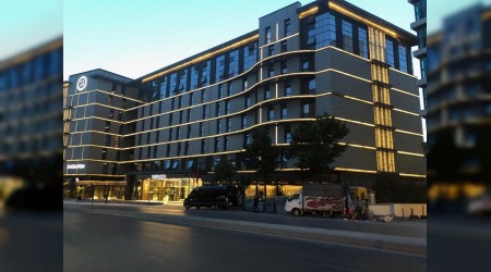Katarlılar iki oteli daha aldı