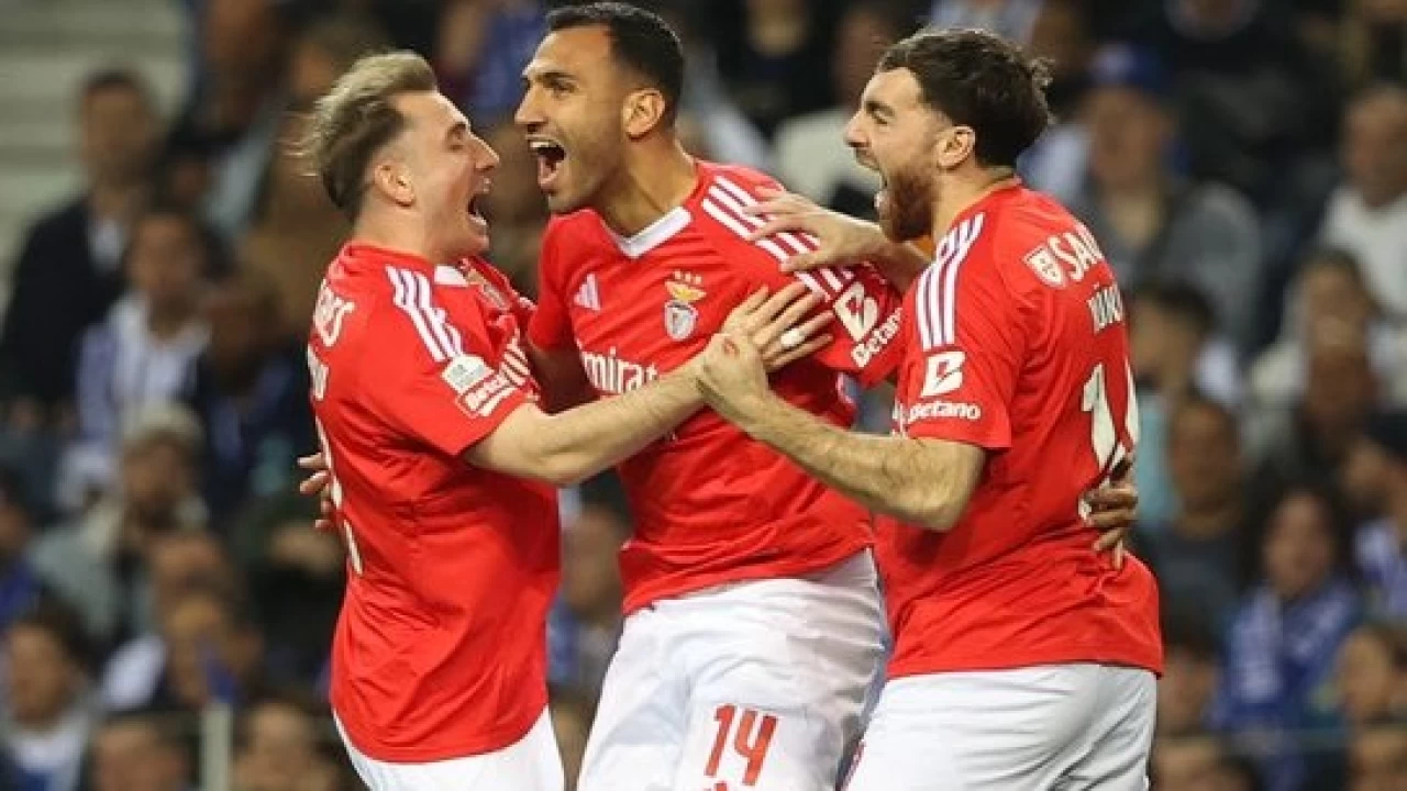 Kerem ve Orkun'lu Benfica Porto kar��s�nda �ov yapt�