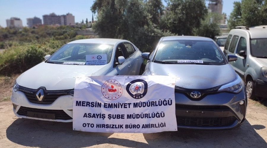 Kiralad�klar� otomobilleri par�alam��lar