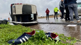 Kocaeli'de devrilen işçi servisindeki 9 kişi yaralandı