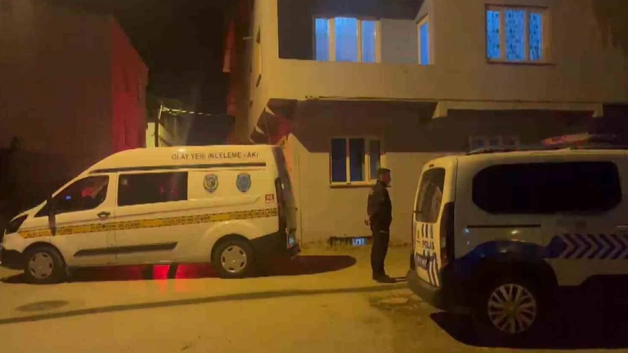 Konuşmak için evine gittiği husumetlisine kurşun yağdırdı
