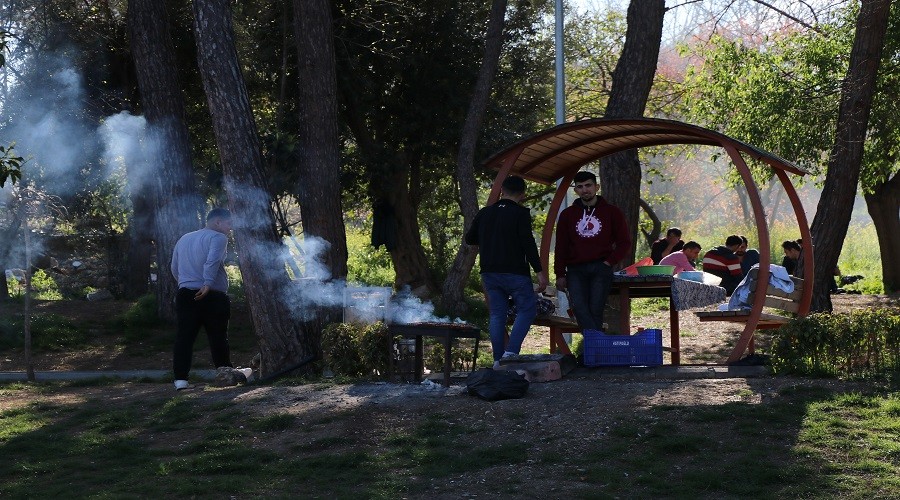 Korona korkusu mangal kokusu