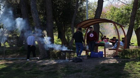 Korona korkusu mangal kokusu