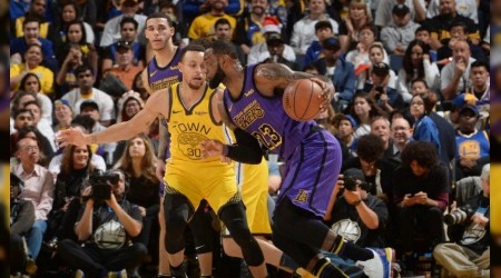Lakers son şampiyonu devirdi