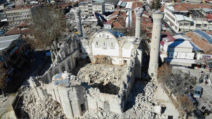 Malatya'da 25 cami depremde yıkıldı