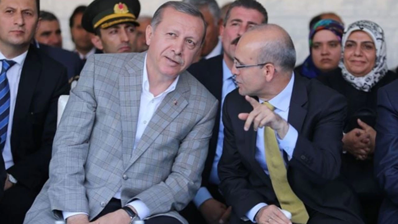 Mehmet imek: Klliyedekilerin kafalar bu ilere aslnda basmyor