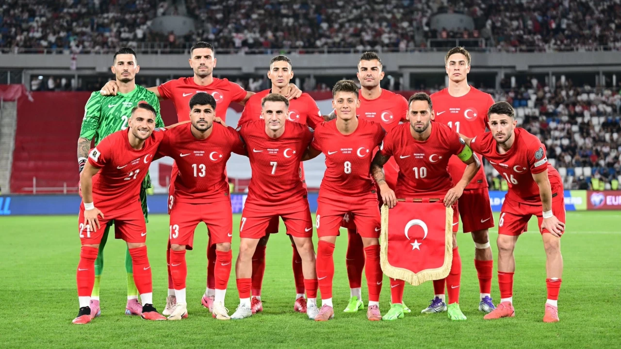 Merih Demiral'dan İspanya maçı daveti