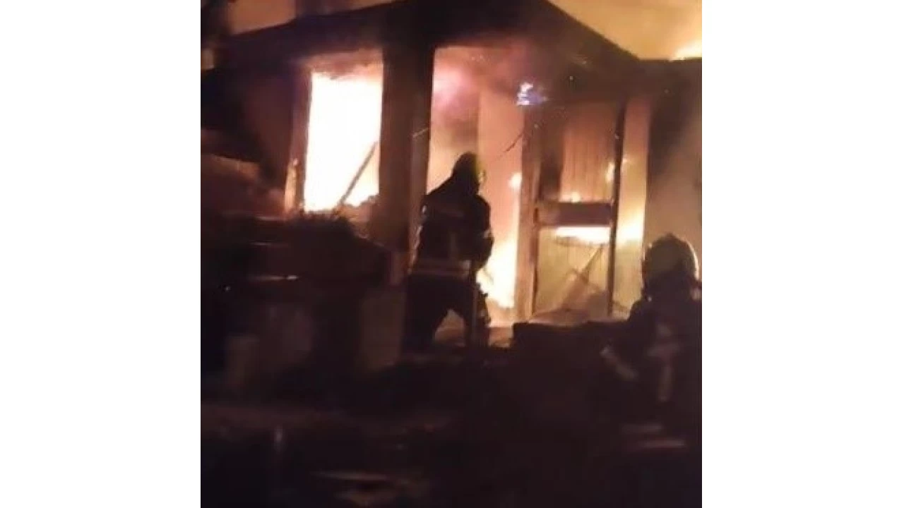 Mersin'de ev yang�n�: 1 �l�