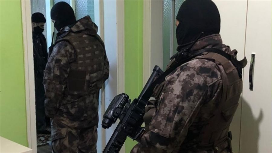 Mersin'deki 'torbac�' operasyonu: 27 g�zalt�