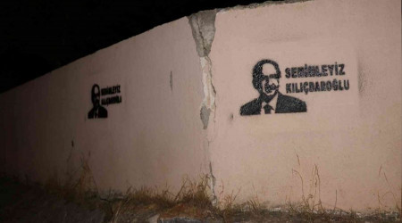 Mezarlık duvarına yazıldı: 'Seninleyiz Kılıçdaroğlu'