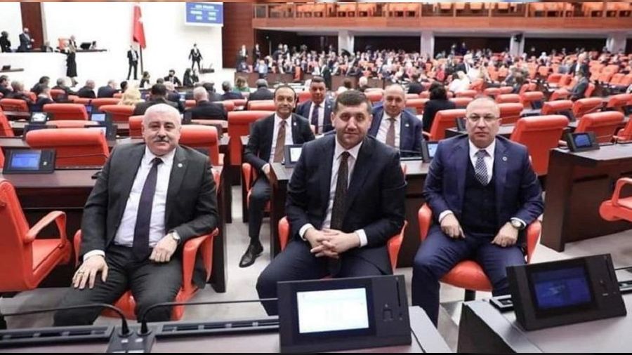 MHP'de Kayseri Milletvekili Ersoy istifa etti