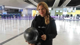 Milli rallici Burcu etinkaya, Suudi Arabistan'da piste kacak