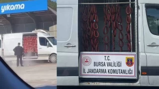 Minibüste sucuk yıkayanlar hakkında tahkikat başlatıldı