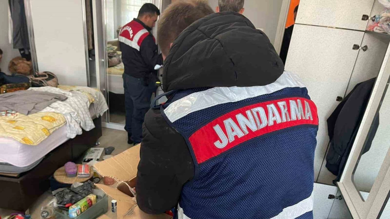 MT'ten casusluk operasyonu: 3 kii tutukland