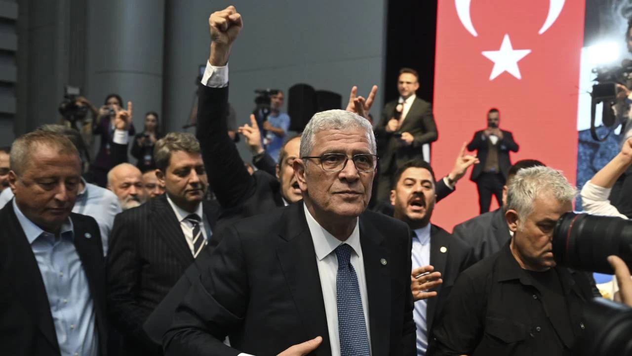 Müsavat Dervişoğlu'nun A Takımı belli oldu