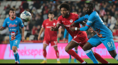 Napoli Antalyaspor'u 3-2 yendi