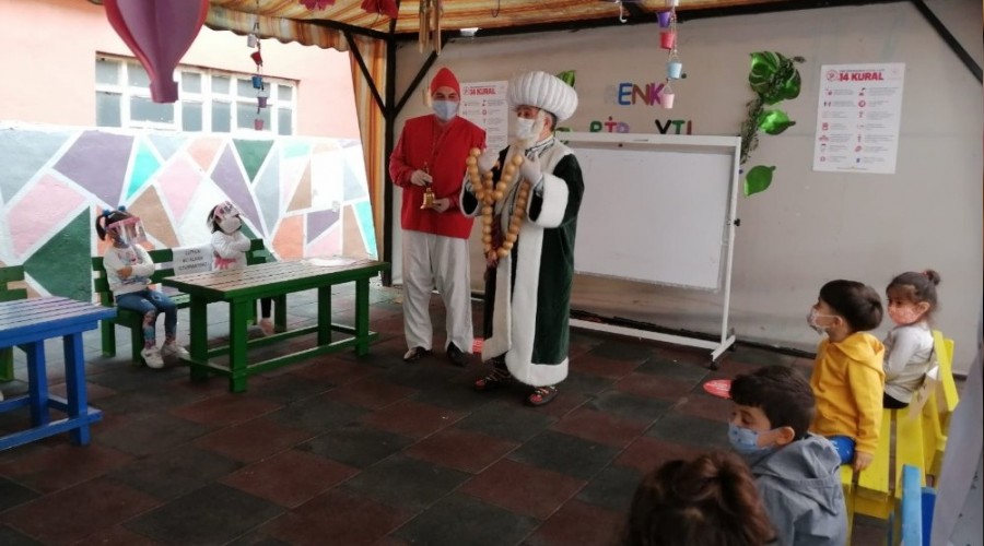 Nasrettin Hoca, Hacivat ve Karagöz'den çocuklara salgın eğitimi