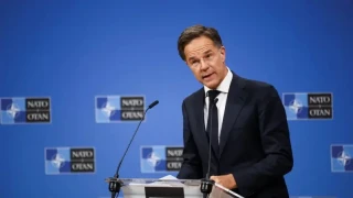  NATO Genel Sekreteri Mark Rutte m�ttefiklerin gelecek ay T�rkiye'de d�zenlenecek zirvede on milyarlarca dolarl�k savunma anla�malar� duyuraca��n� s�yledi