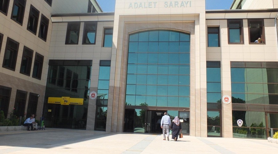  Nev�ehir Adliyesi'nde zarf pani�i