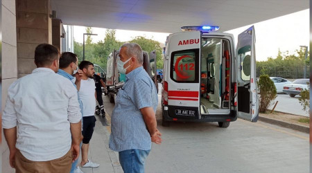 Nişan töreni sırasında balkon çöktü: 13 yaralı