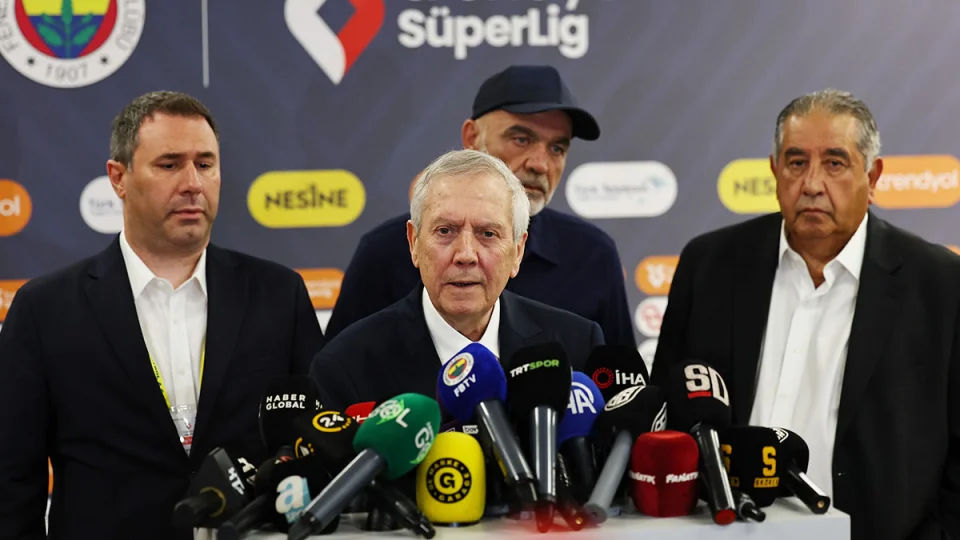 Oğuz Çetin ve Aziz Yıldırım arasında neler yaşandı?