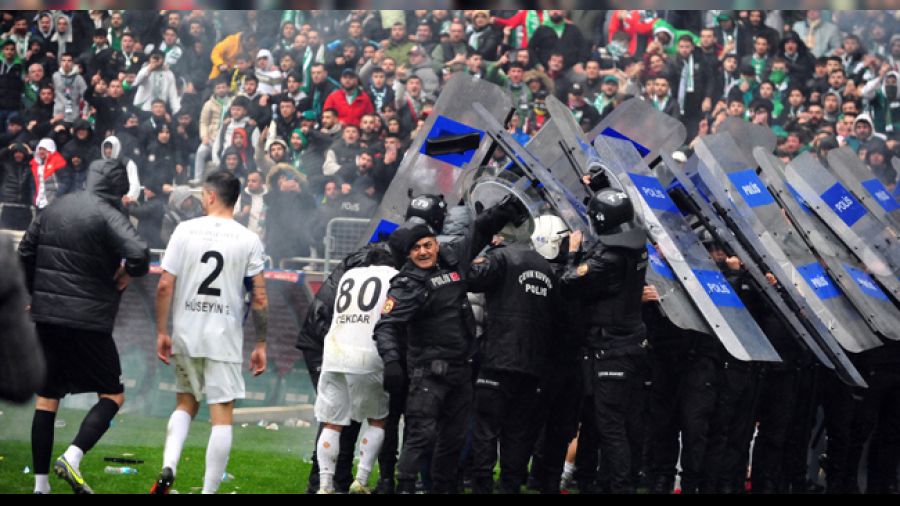 Olayl� ma�ta Bursaspor kazand� 