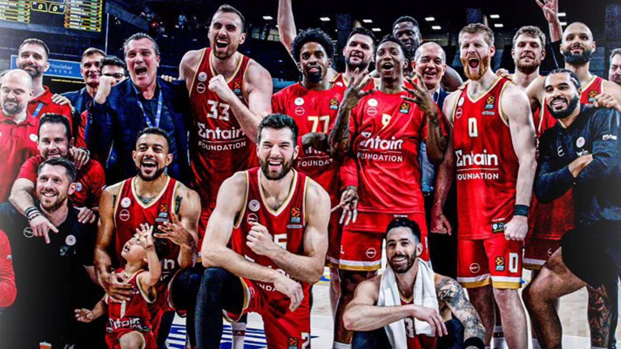Olimpiyakos, Ergin Ataman'ın Panathinaikos'unu yenerek Yunanistan'da şampiyon oldu