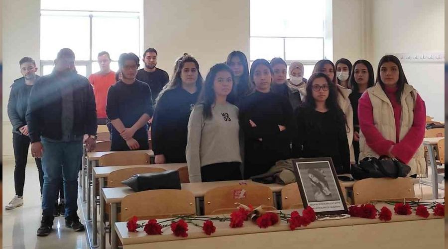 �l� bulunan �eyma'y� s�n�f arkada�lar� unutmad�