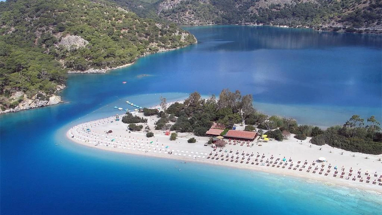 Ölüdeniz, iki yıl üst üste 'en iyi deniz' ödülü kazandı