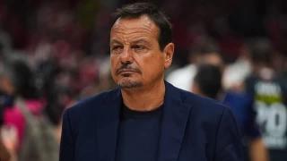 Olympiakos taraftarından Türkiye'ye küfürlü tezahürat