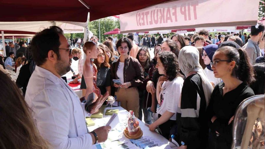 OMÜ'de 120 ülkeden 5 bin yabancı öğrenci