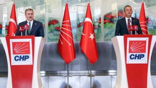 Özel-Destici görüşmesinde gündem sokak hayvanlarının toplanması oldu