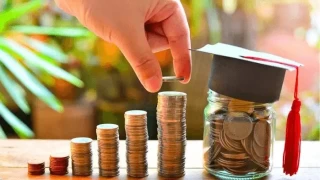 zel niversitelerdeki fiyat artlar rencileri zorluyor