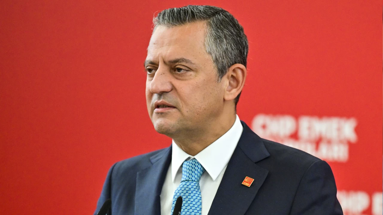Özgür Özel: Asgari ücret talebimiz 30, bunun altında yokuz