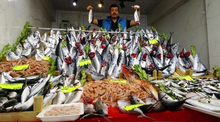 Palamut azald�, fiyatlar 25 liraya y�kseldi