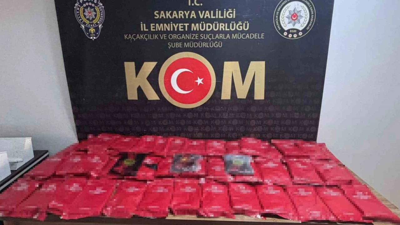 Polisten 4 ayrı kaçakçılık operasyonu: 5 gözaltı