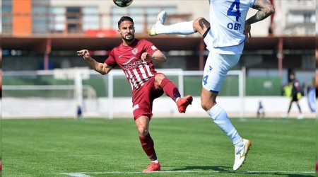 Portekizli futbolcu ile yollar ayrld